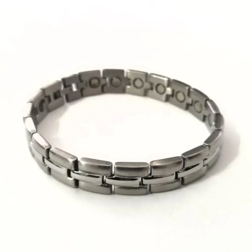 Stainless‎ steel magnetic bracelet 8.5 inches